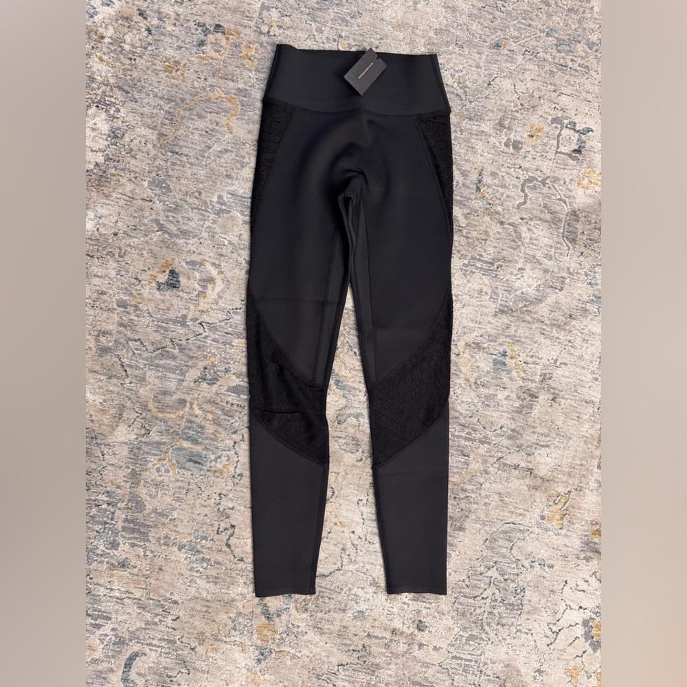 Kiki de Montparnasse Black High-Waist Leggings with Lace Panel Detail Size S NWT - Picture 3 of 3